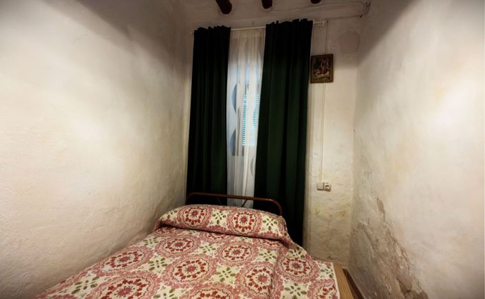Image No.8-3 Bed Townhouse for sale