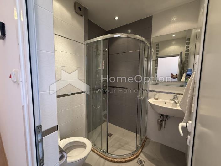 Image No.26-2 Bed Apartment for sale