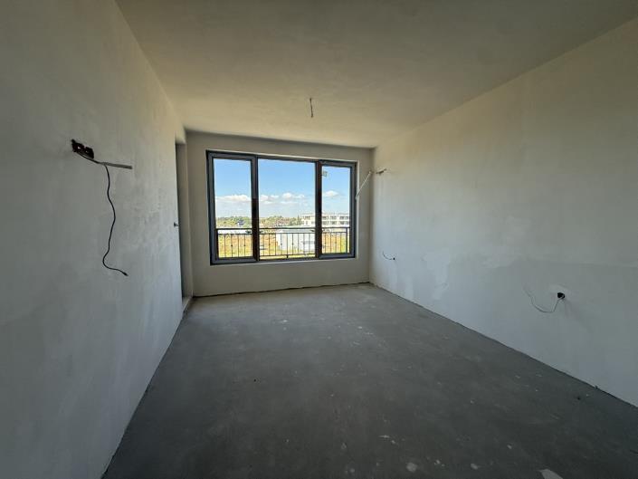 Image No.15-3 Bed Apartment for sale