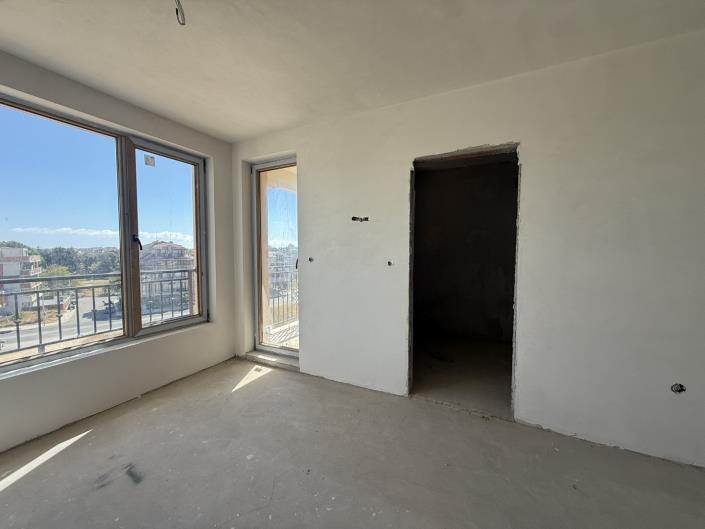 Image No.24-3 Bed Apartment for sale