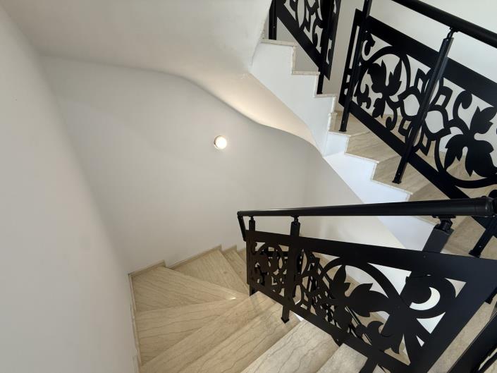 Image No.40-3 Bed Apartment for sale