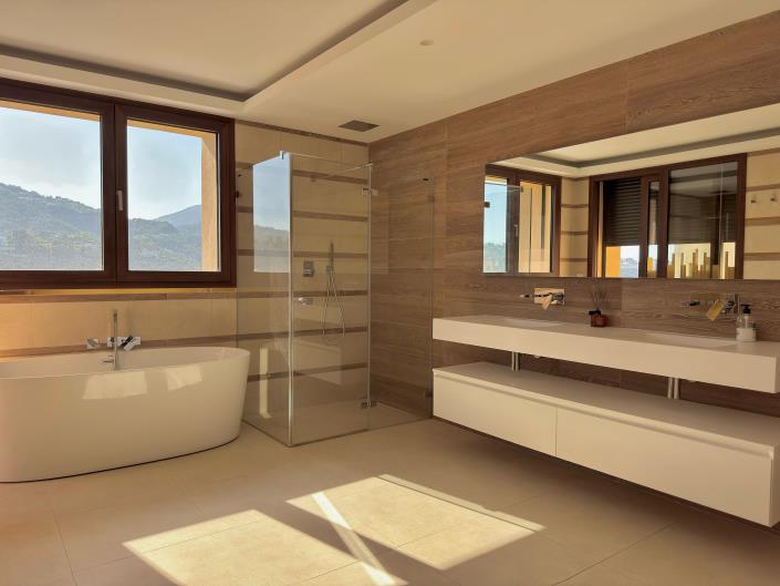 Image No.3-4 Bed Apartment for sale