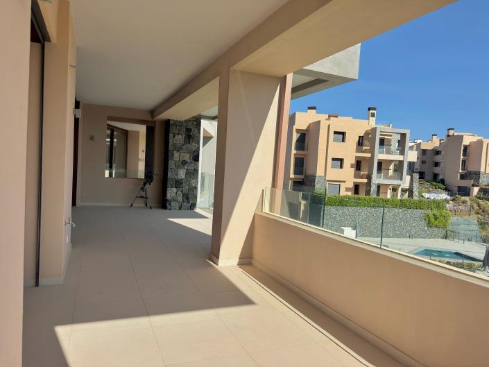 Image No.24-4 Bed Apartment for sale
