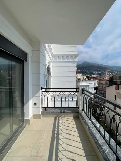 Image No.40-2 Bed Apartment for sale