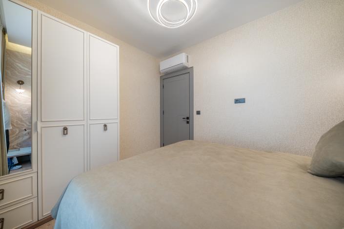 Image No.12-1 Bed Apartment for sale