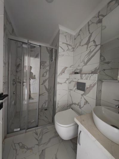 Image No.24-2 Bed Apartment for sale
