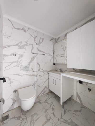 Image No.28-2 Bed Apartment for sale