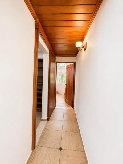 Image No.38-5 Bed Villa for sale