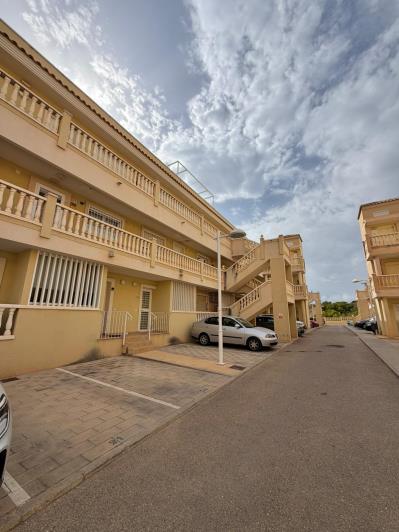 Image No.24-3 Bed Apartment for sale
