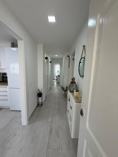 Image No.21-3 Bed Apartment for sale