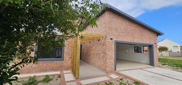 Image No.2-4 Bed Villa / Detached for sale