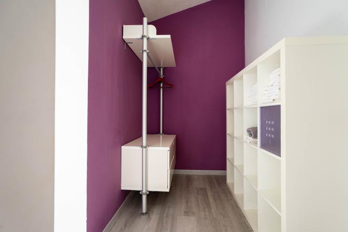 Image No.30-6 Bed House for sale
