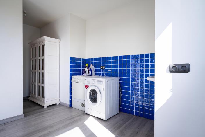 Image No.29-6 Bed House for sale