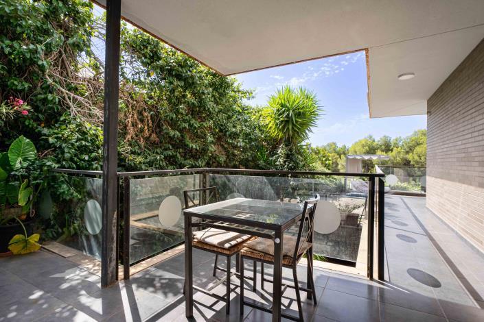 Image No.37-6 Bed House for sale