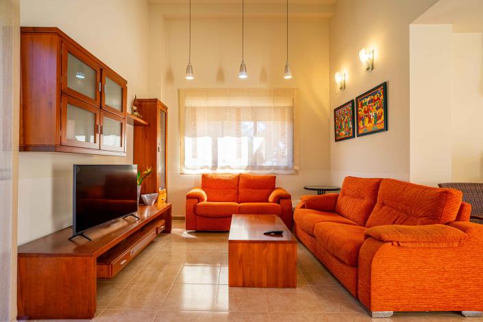 Image No.6-4 Bed House for sale