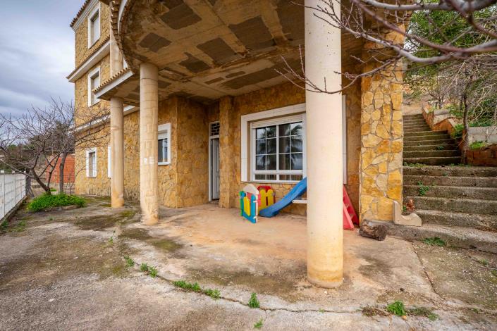 Image No.6-9 Bed House for sale