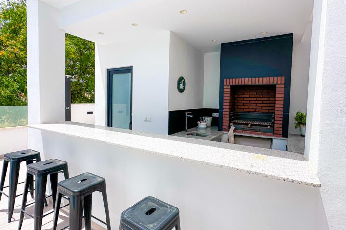Image No.25-6 Bed Chalet for sale