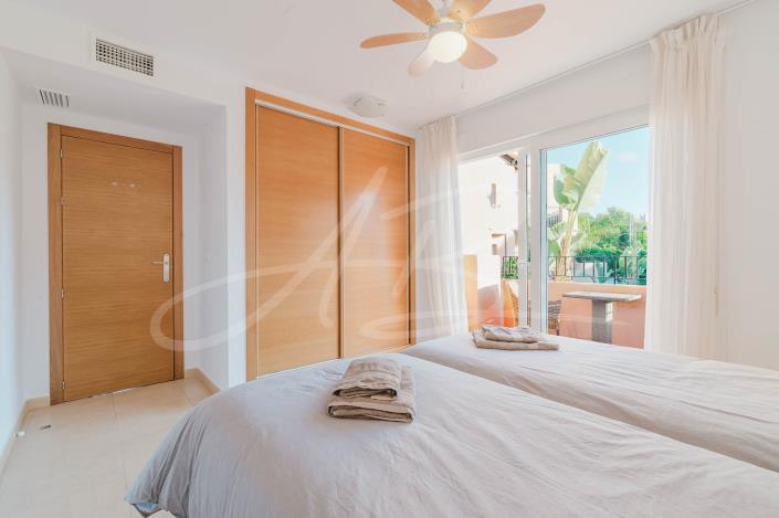 Image No.17-3 Bed Apartment for sale