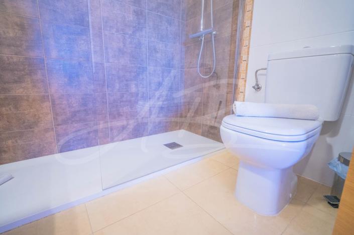 Image No.19-2 Bed Apartment for sale
