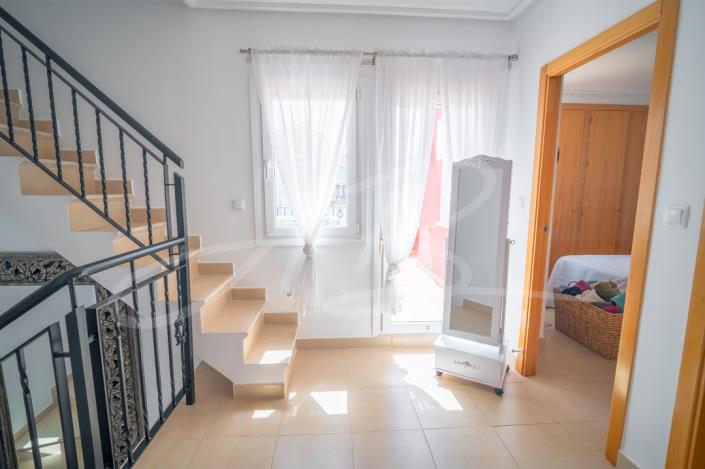 Image No.25-3 Bed Townhouse for sale