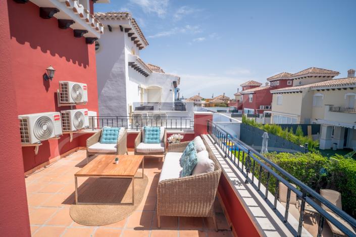 Image No.36-3 Bed Townhouse for sale