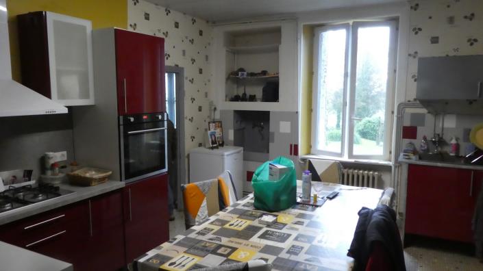 Image No.20-4 Bed Farmhouse for sale