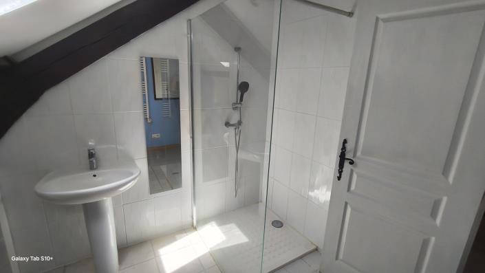 Image No.15-2 Bed Country Property for sale