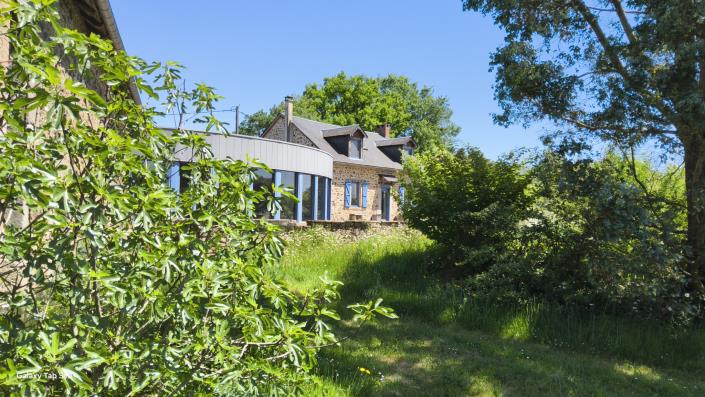 Image No.2-2 Bed Country Property for sale