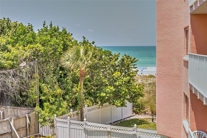 Image No.2-3 Bed Condo for sale