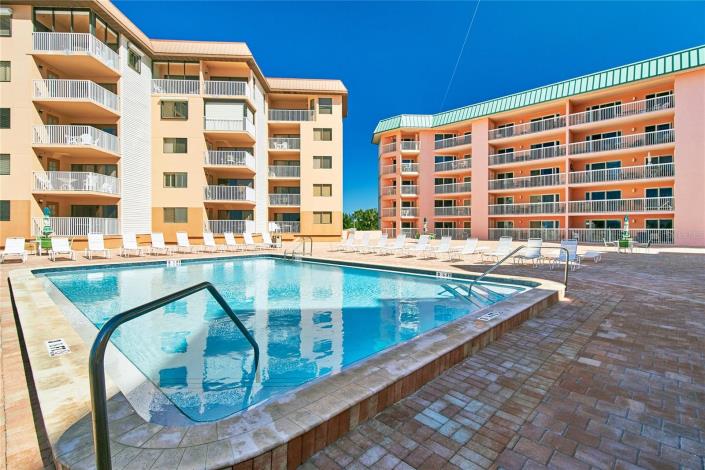 Image No.10-3 Bed Condo for sale