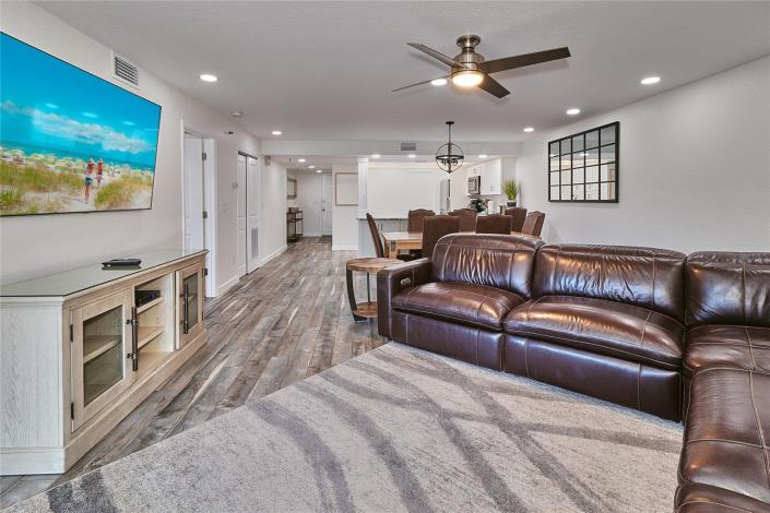 Image No.22-3 Bed Condo for sale