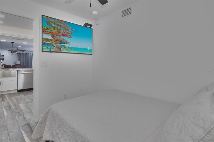 Image No.29-3 Bed Condo for sale