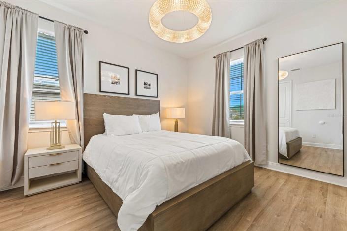 Image No.32-5 Bed House for sale