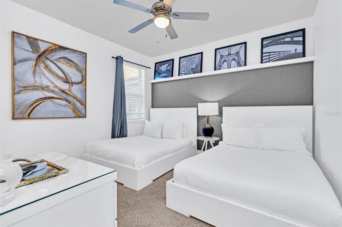 Image No.30-8 Bed House for sale