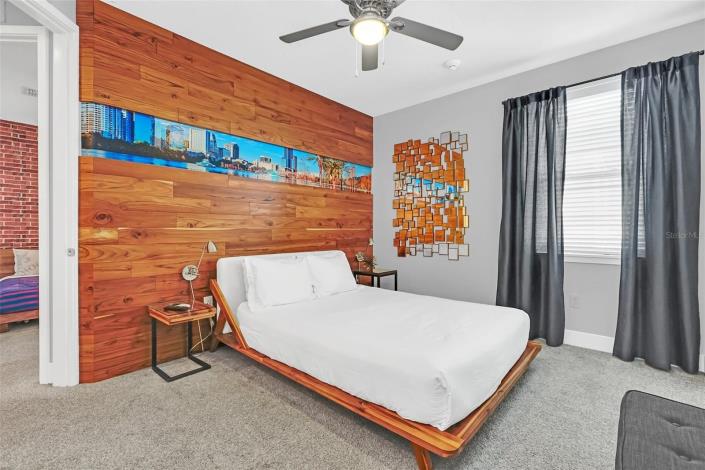 Image No.35-8 Bed House for sale