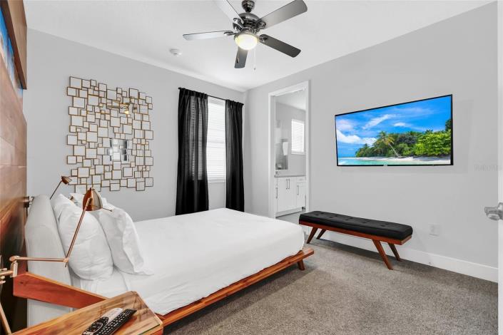 Image No.36-8 Bed House for sale