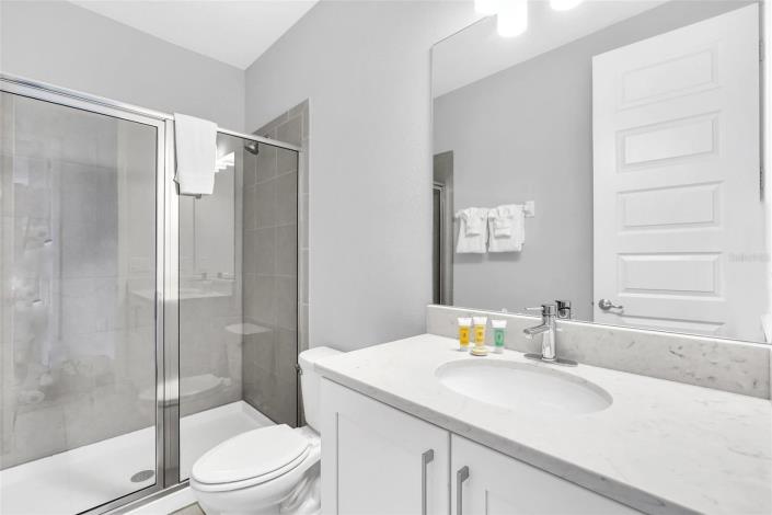 Image No.37-8 Bed House for sale
