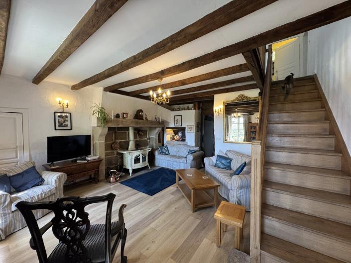 Image No.49-11 Bed Chateaux for sale