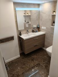 4-Bathroom-squished