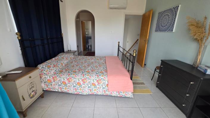 Image No.12-3 Bed Villa / Detached for sale