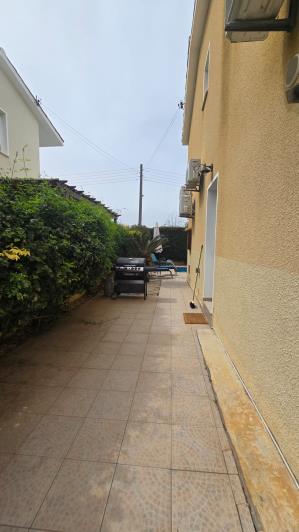 Image No.21-3 Bed Villa / Detached for sale