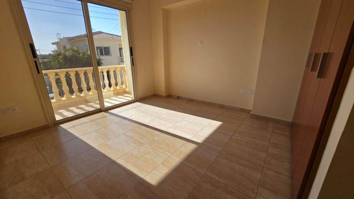Image No.15-3 Bed Villa / Detached for sale