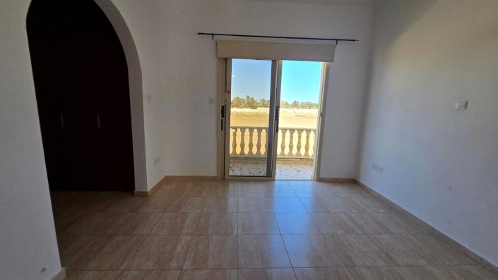 Image No.17-3 Bed Villa / Detached for sale