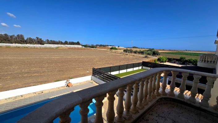 Image No.20-3 Bed Villa / Detached for sale