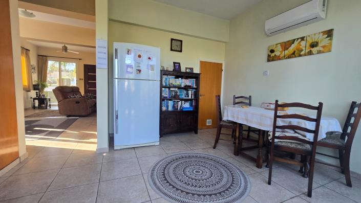 Image No.12-3 Bed Villa / Detached for sale