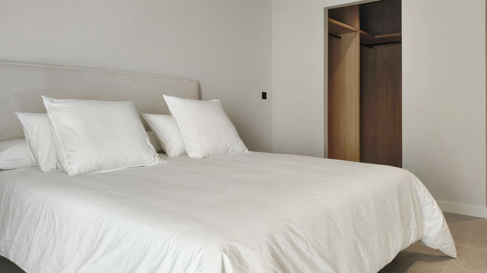 Image No.10-5 Bed Villa for sale