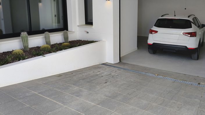Image No.30-5 Bed House for sale