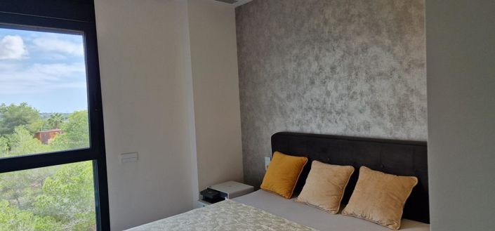 Image No.12-3 Bed Apartment for sale