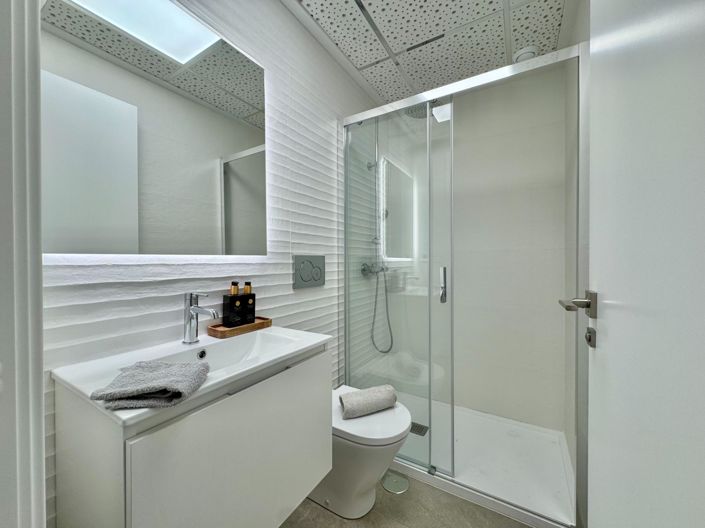Image No.10-2 Bed Apartment for sale