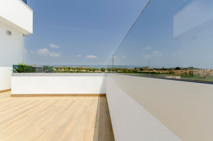 Image No.17-3 Bed Property for sale